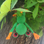 Fred the tree frog - by Caro
